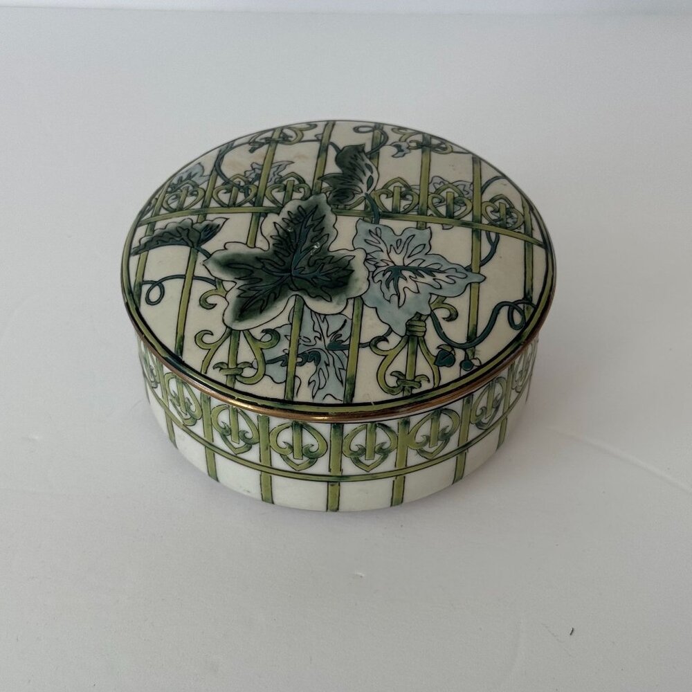 Oriental Accent Decorative Round Porcelain Box Floral Ivy Design With Lid